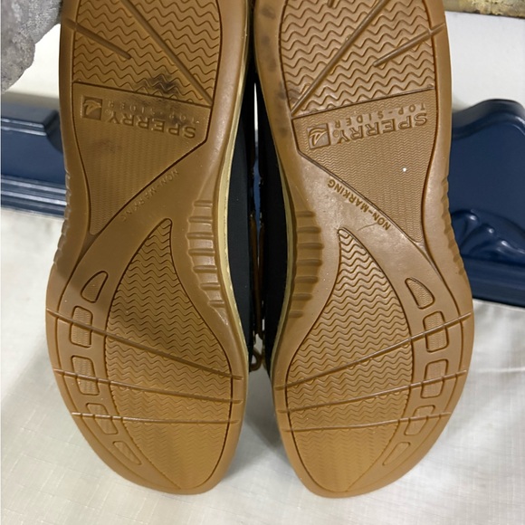 Sherry’s Women's Black and Gold Boat Shoes Size 8.5 - Picture 5 of 6